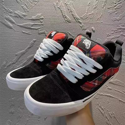 Schwarzweiß Lila BrotSchuhe High-End Zweig Amerikanische Straße BrotSchuhe Retro Kontrastfarbe Niedrig geschnitten Lässig Board Schuh Stoff