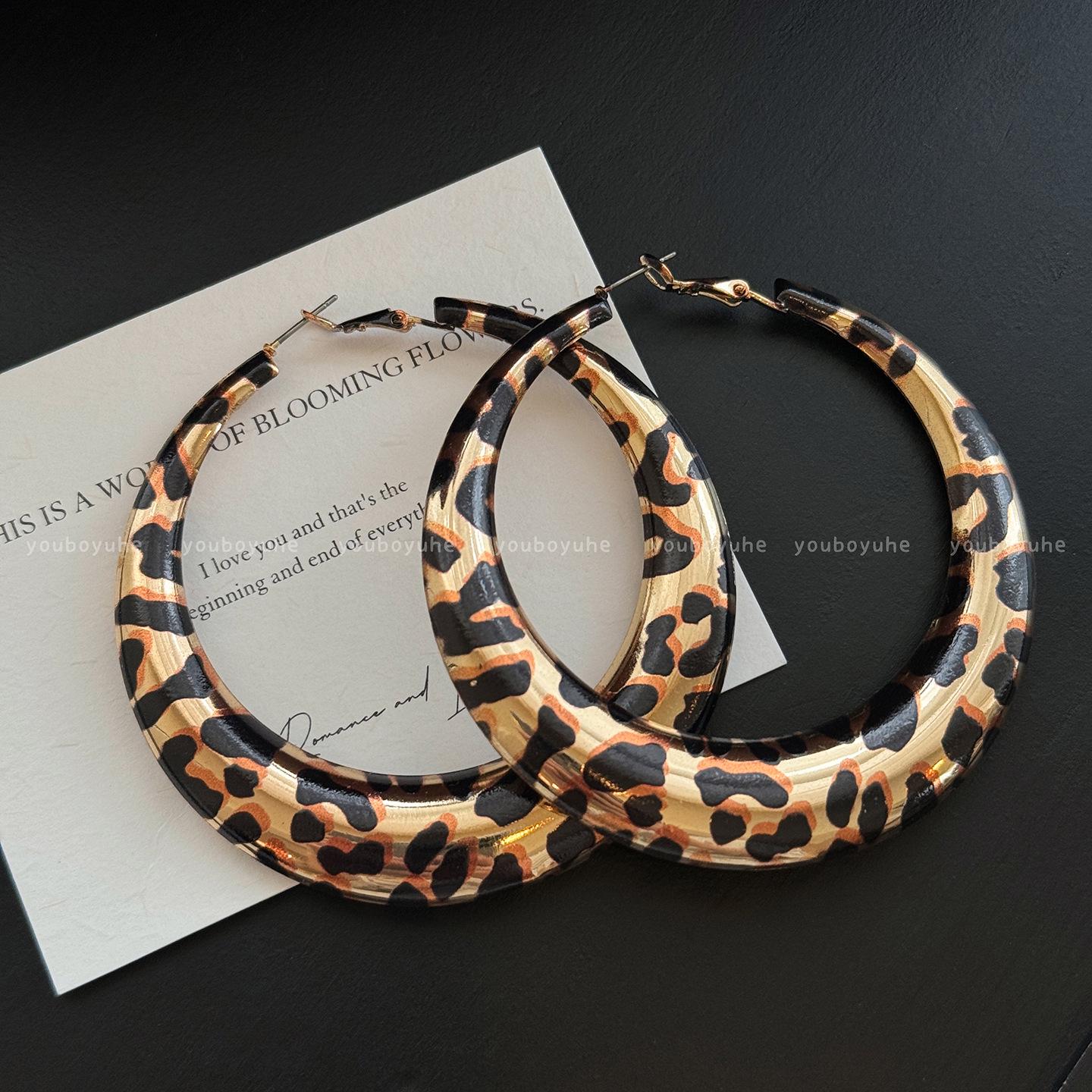 

Серьги-кольца с леопардовым принтом: Шикарный европейский и американский стиль, ретро и трендовый для эффекта похудения лица