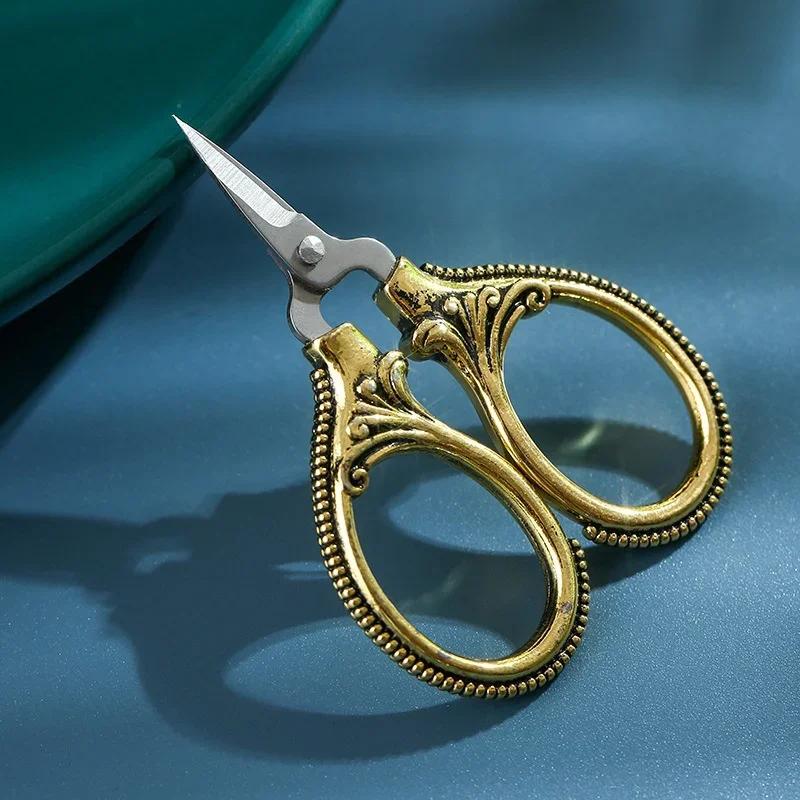 1Pc 6cm Mini Retro Pocket Scissors Antique Thread Cutter Vintage Embroidery Cross Stitch Sewing Stainless Steel