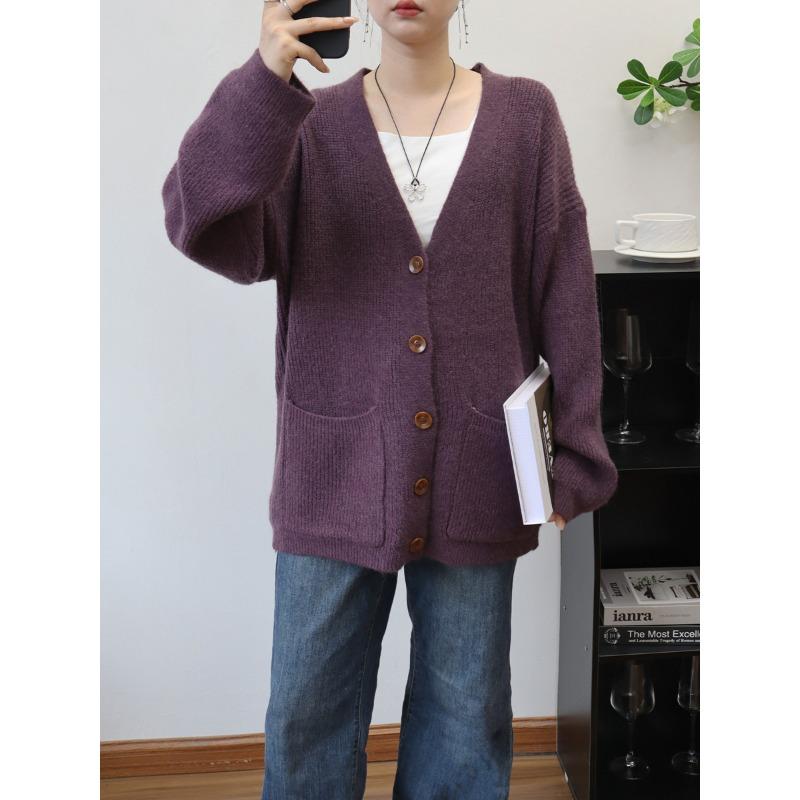 Autumn and winter new retro loose lazy wind knitted cardigan V-neck high-end sweater jacket women