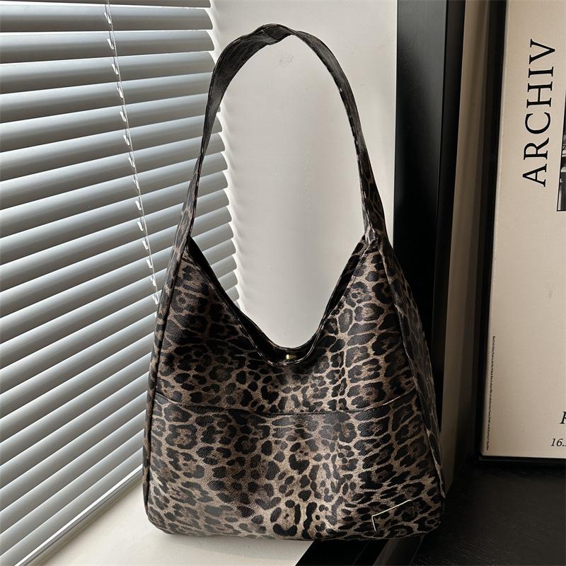 

Retro leopard print autumn and winter new tote bag women s versatile large capacity leisure work commute fashion single shoulder also under the bag