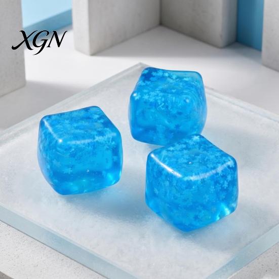 Clear Cube Toy Squeeze with Glitter Snowflake Anxiety Relief Stress Portable Reducer Sensory Soft Stretchy Ice Pinch Party