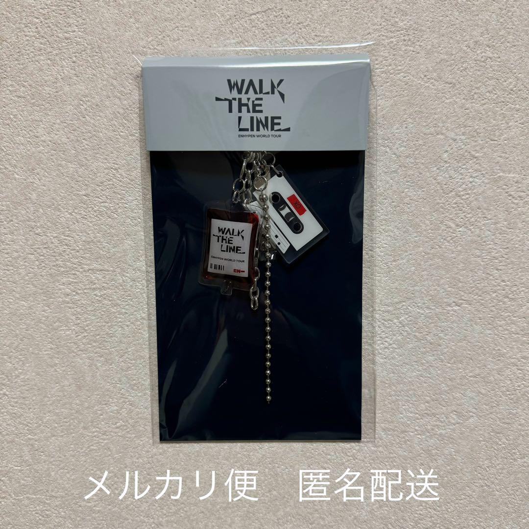 

[USED] ENHYPEN WALK THE LINE Keyring Blood Transfusion Pack