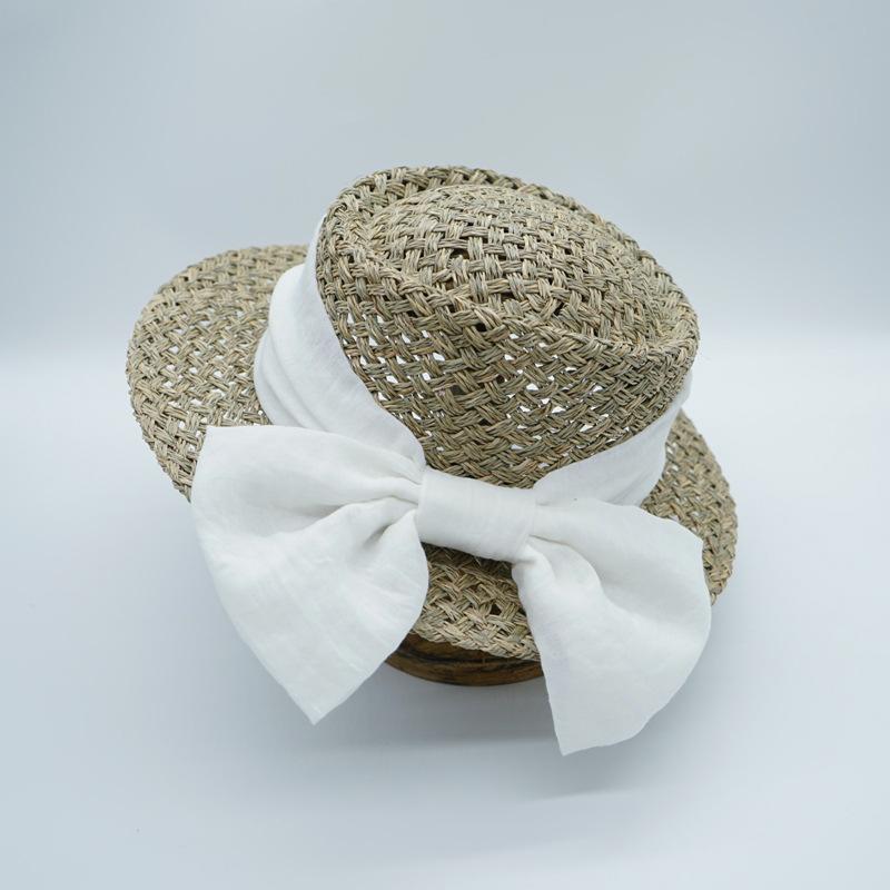 Japanese Retro Japanese Salty Grass Seaweed Woven Flat Top Top Top Top Hat Women'S Summer Shading Vacation Panama French Straw Hat