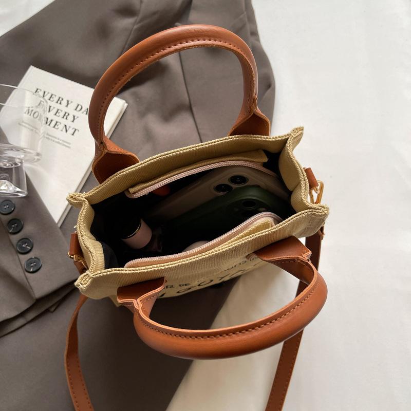 Canvas small bag 2025 new Korean student fashion messenger handbag letter printing shoulder small square bag