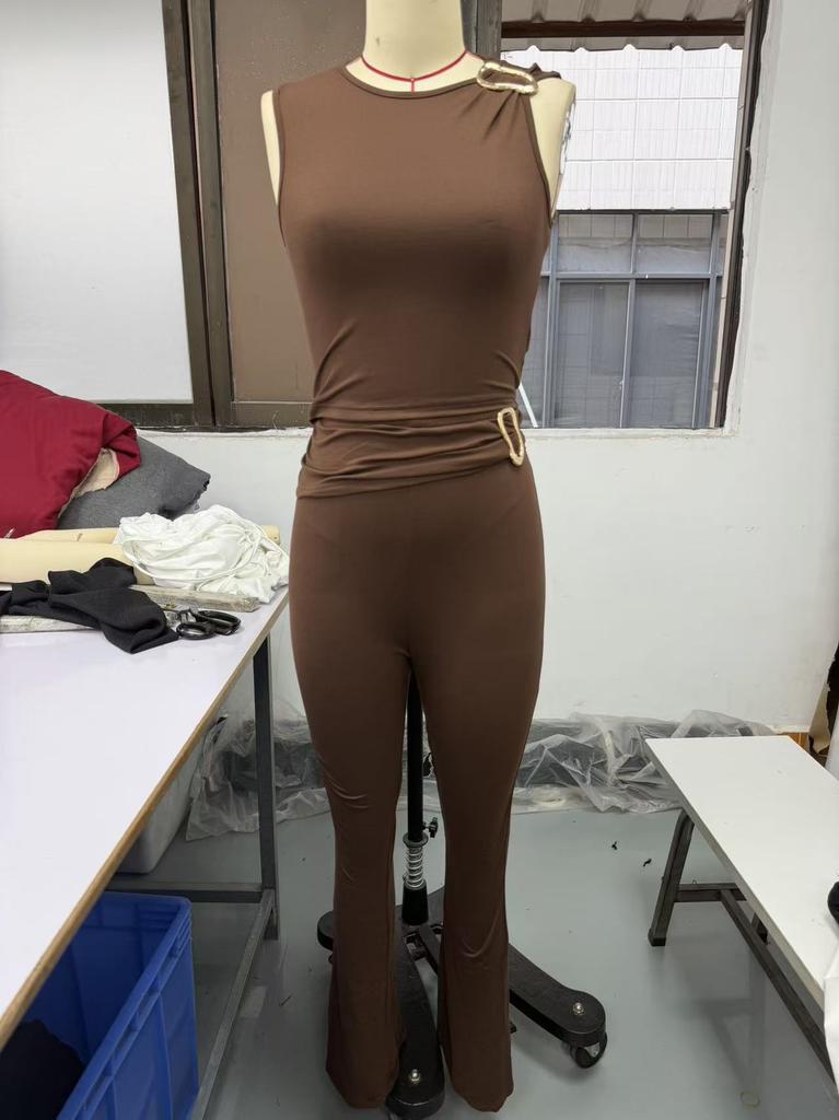 Women's Slim Fit Two-piece Matching Outfit Sleeveless Crew Neck Crop Tank Top Ruched High Waist Flare Pants Tracksuit
