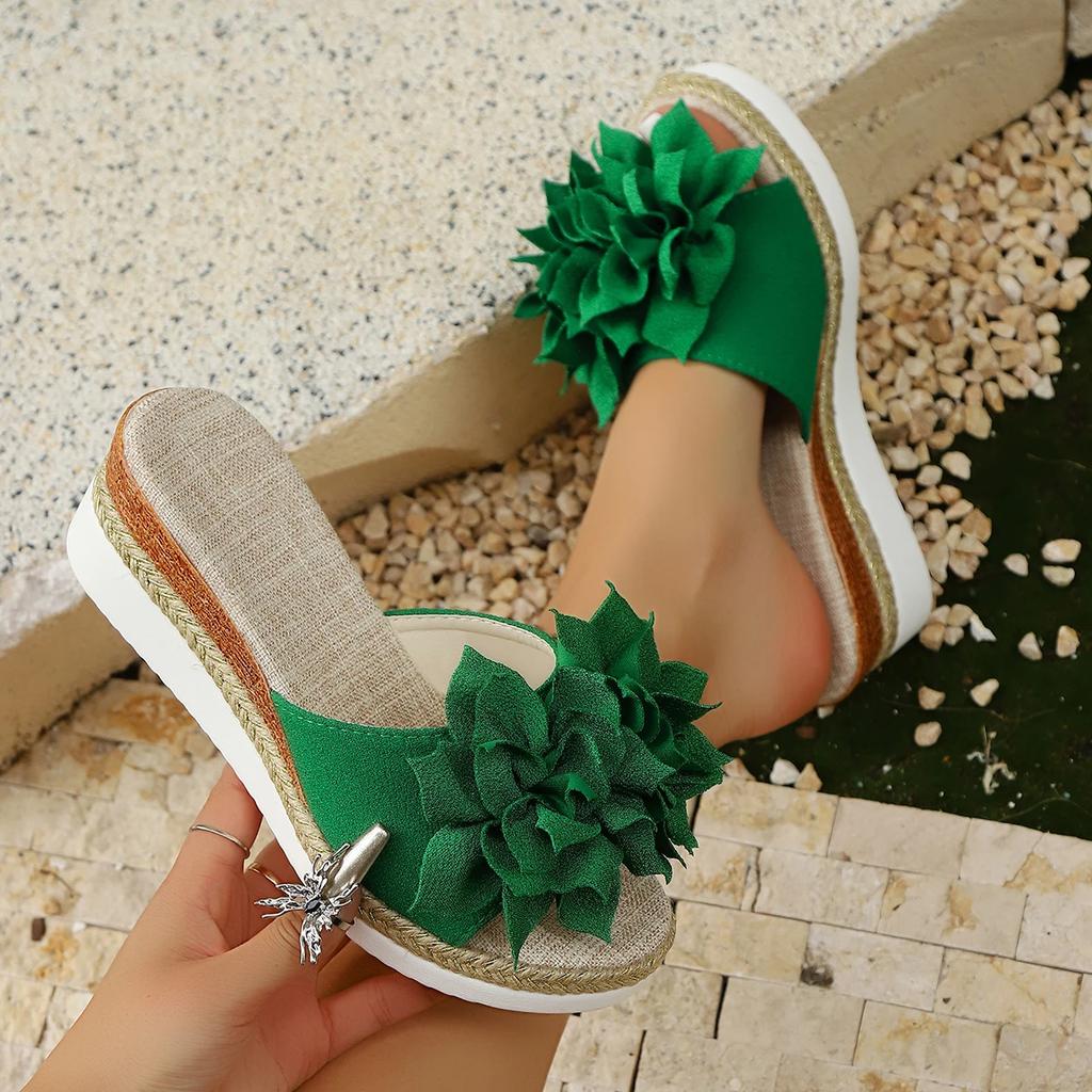 Módní Luxusní Dámské Pantofle Designéři Klínkové Sandály 2025 Nové Plážové Platformové Boty Květinové Vysoké Podpatky Pantofle Módní Nazouváky Dámské