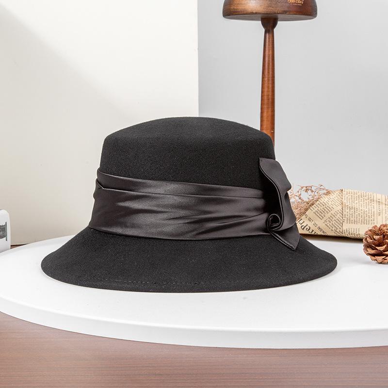 Rongmei Autumn and Winter New Flat-top Wool Woolen Felt Hat French Retro Hat Travel Shopping Show Face Little England