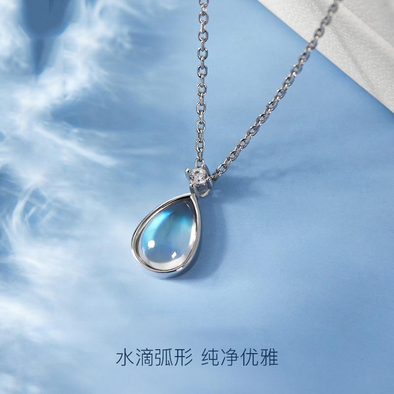 Women Fashion Water Drop Moonstone Pendant Short Clavicle Necklace