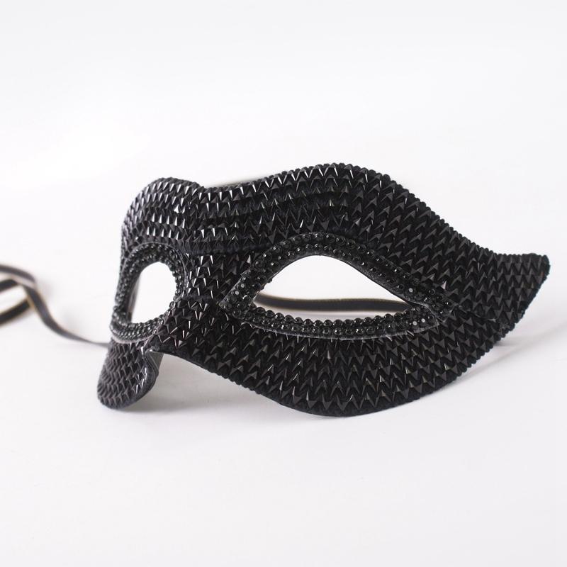 

Women Black Mask Women Girl Masquerade Halloween Cosplay Exaggerated Lace Mask Carnival Party Bar Head Wear Veiled Accessories