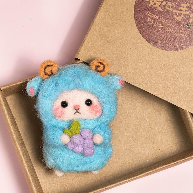 Kit Artizanal DIY Oaie din Pâslă de Lână - Ornament Handmade & Antistres