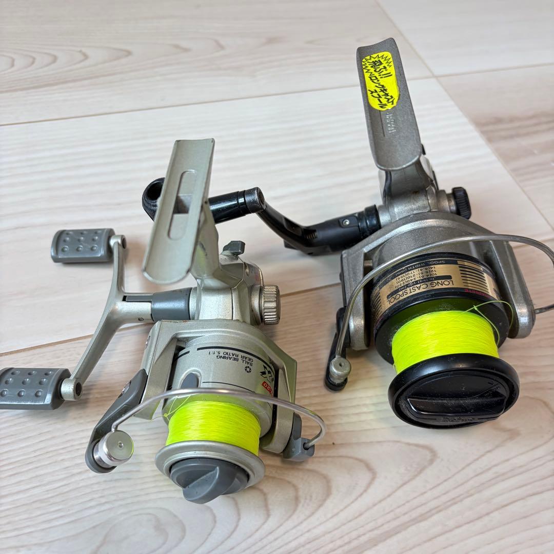 Used Fishing FOX Daiwa spinning reel set of 2