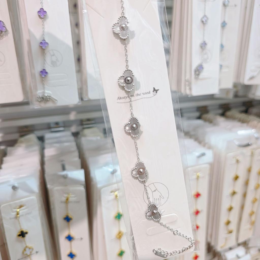 Double-sided Five-flower Four-leaf Clover Bracelet Titanium Steel Does Not Fade Light Luxury High-end Jewelry