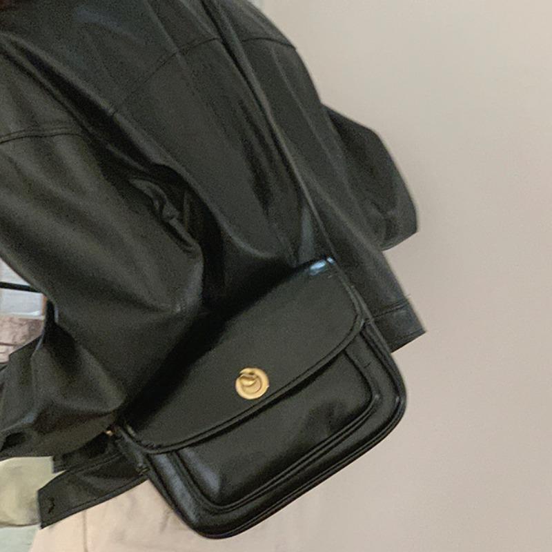 

Модна червона жіноча сумка на плече Нова корейська мода Квадратна вінтажна шкіряна сумка-сідло Повсякденна суцільна кольорова модна жіноча сумочка 25X19X11cm чорний