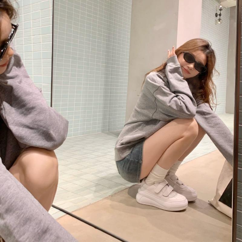 Cowhide version~ 6.5cm thick-soled smiley face Velcro heightening casual sports board shoes women's little white shoes tide