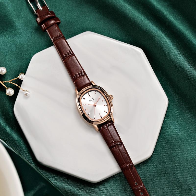 Godi Retro Oval Ladies’ Waterproof Quartz Watch with Genuine Leather Strap