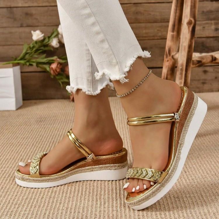 Fashion Basic Sandals Woman Casual Wedges Mid Heels Shoes Woman Solid Leather Buckle Strap Bight Diamond Summer Sandals