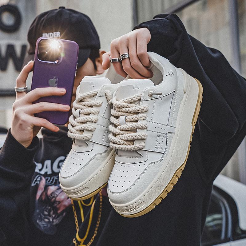 

2024 Men s Retro White Platform Sneakers: Casual High-Street, Thick-Soled Bread Shoes for Spring Size 40 (buy one size smaller)