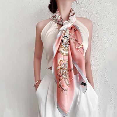 90*90cm Seidensatin-Hijab für Damen Luxuriöser quadratischer Seidenschal Satin-Bandana Cheveux Weiches Taschentuch Hijab Haaraccessoires für den täglichen Gebrauch