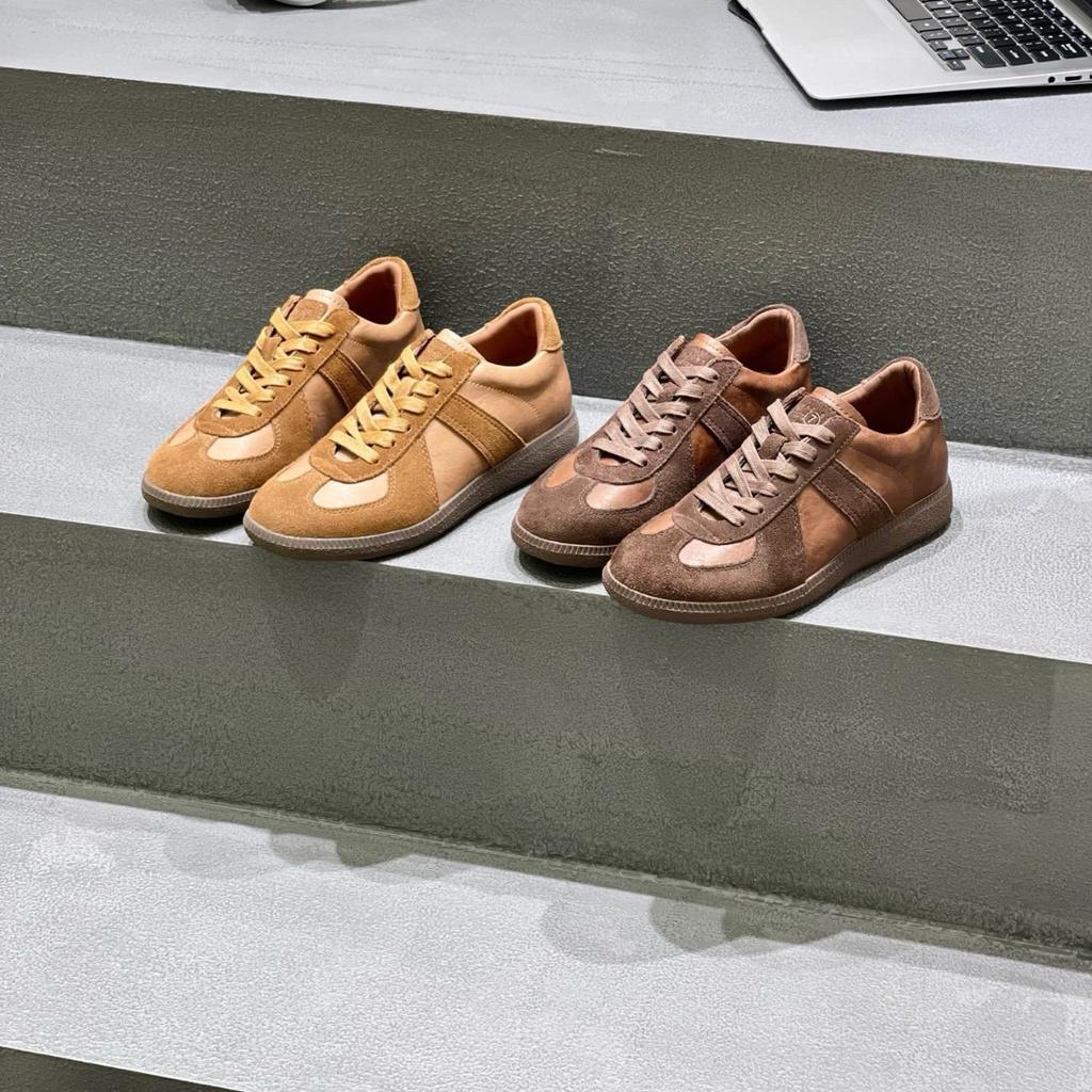 Retro German training shoes women's 2025 autumn new versatile soft sole comfortable flat bottom round head lace-up casual board shoes