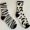 2 Pairs Women Cartoon Mid Tube Socks Fashionable Cow Zebra Print Pattern College Style Cute Comfortable Casual Round Neck Socks