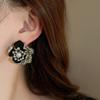 Pearl acetate board flower necklace French retro fashion high sense collarbone chain sweet cool style temperament necklace