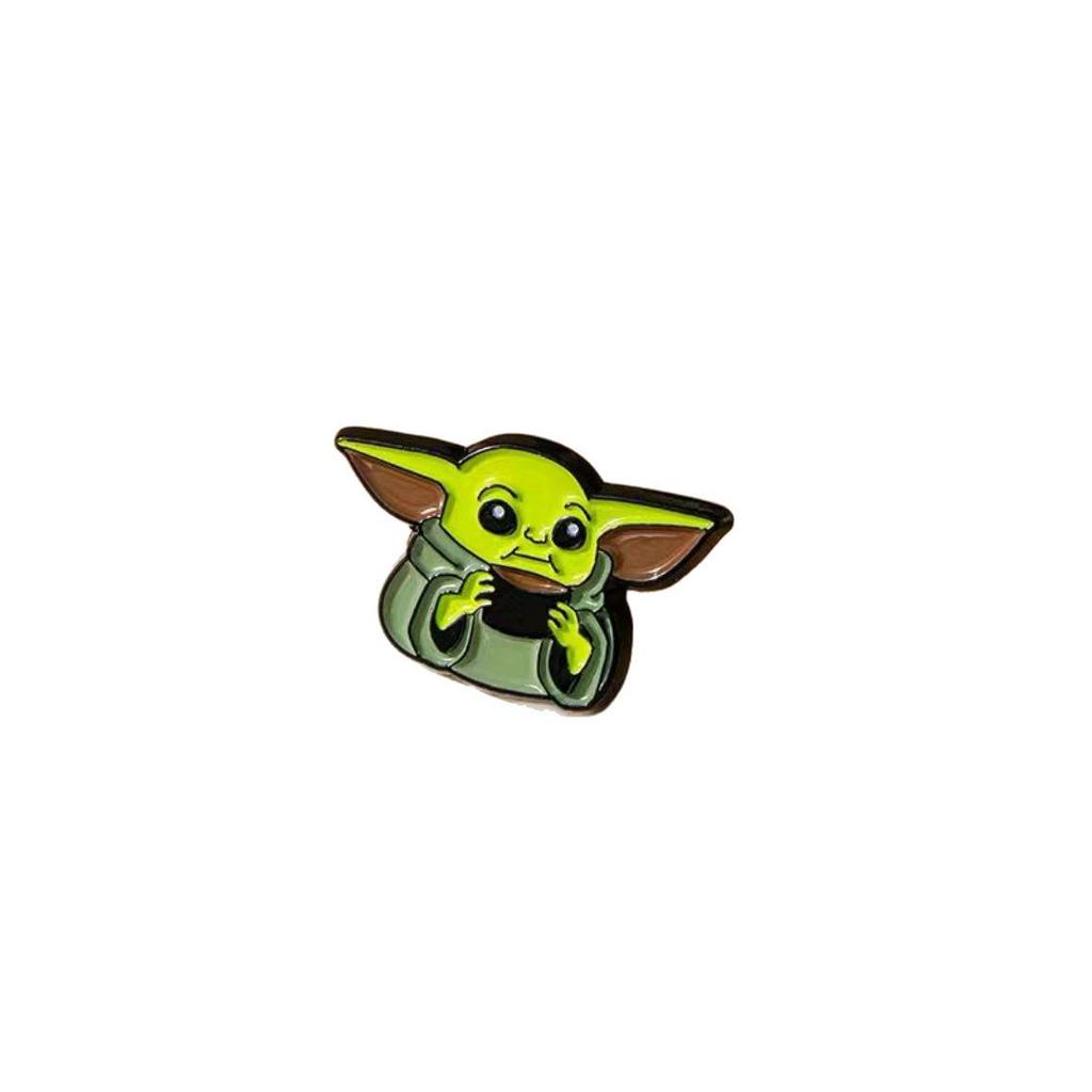 Alien Baby Cartoon Brooch: Creative Decorative Alloy Pin