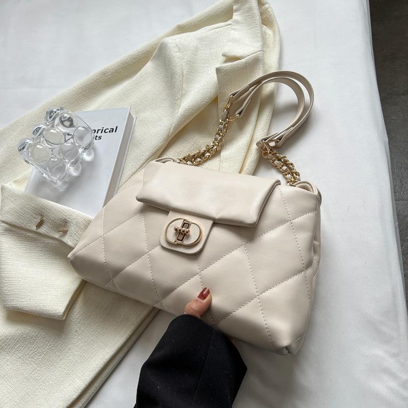 New popular small bag women's spring and autumn diamond chain temperament versatile underarm shoulder bag