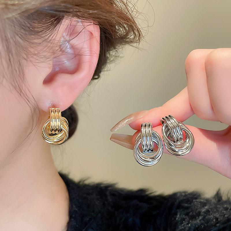 Fashion Metal Twisted Knotted Stud Earrings For Woman Exaggerated Gold Silver Color Geometric Statement Earrings Jewelry