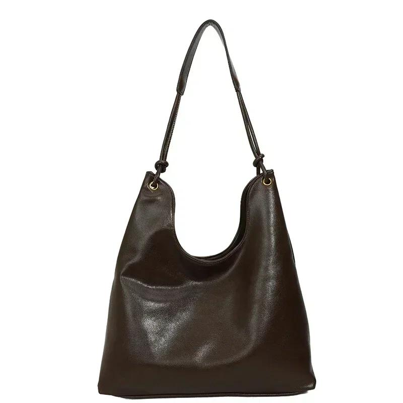 New Solid Color Plutonium Western Style Buckle Shoulder Bag for Women Hot Sale Simple Fashion Soft Simple Travel Bag