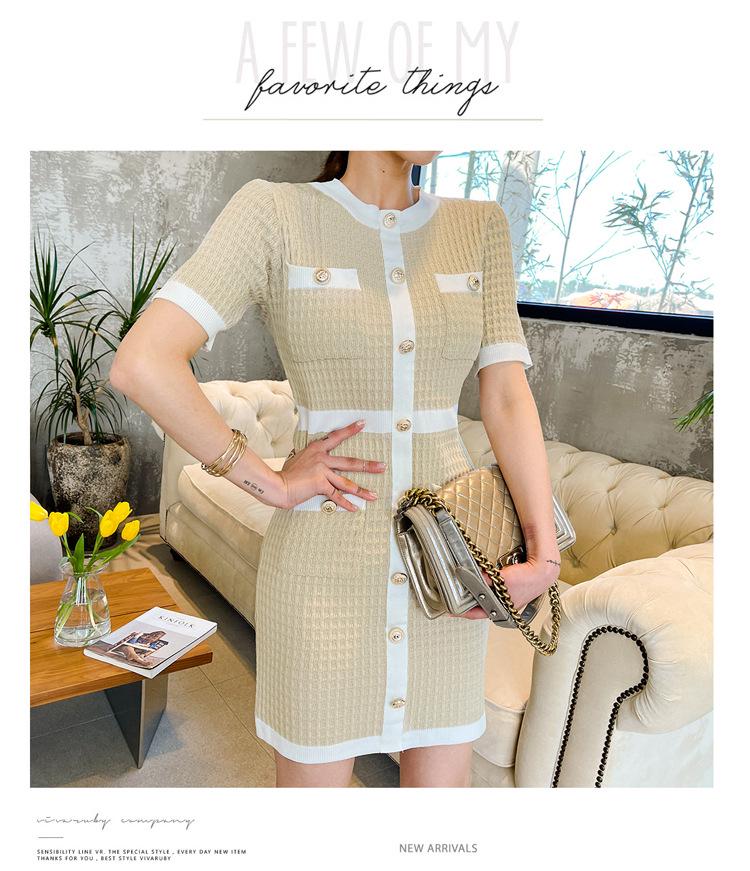 Dámské pletené patchworkové šaty s krátkým rukávem a slim fit střihem na léto 2021