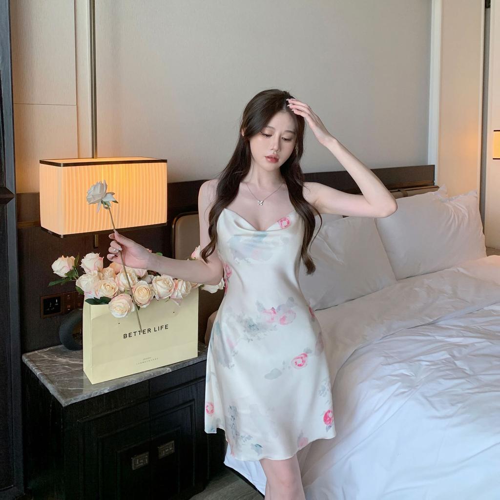 Sexy pajamas women's summer ice silk swinging collar floral high-end beauty back with suspenders nightgown pure desire style loungewear