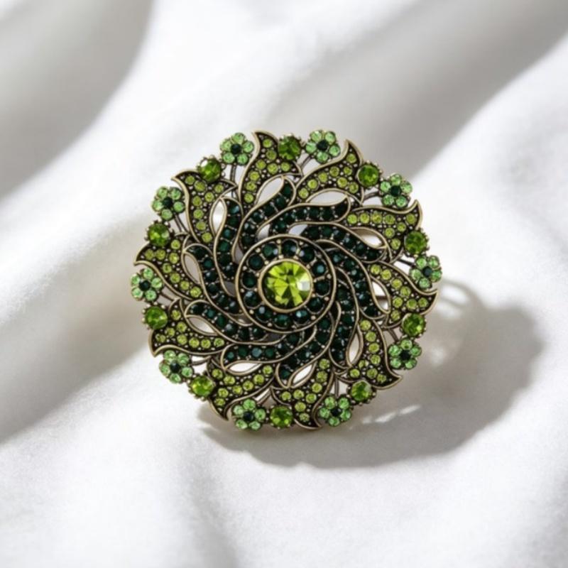 Vintage Antique Bronze Brooch Sparkling Green Rhinestone Floral Design For Wedding Evening Party Daily Outfits Decoration