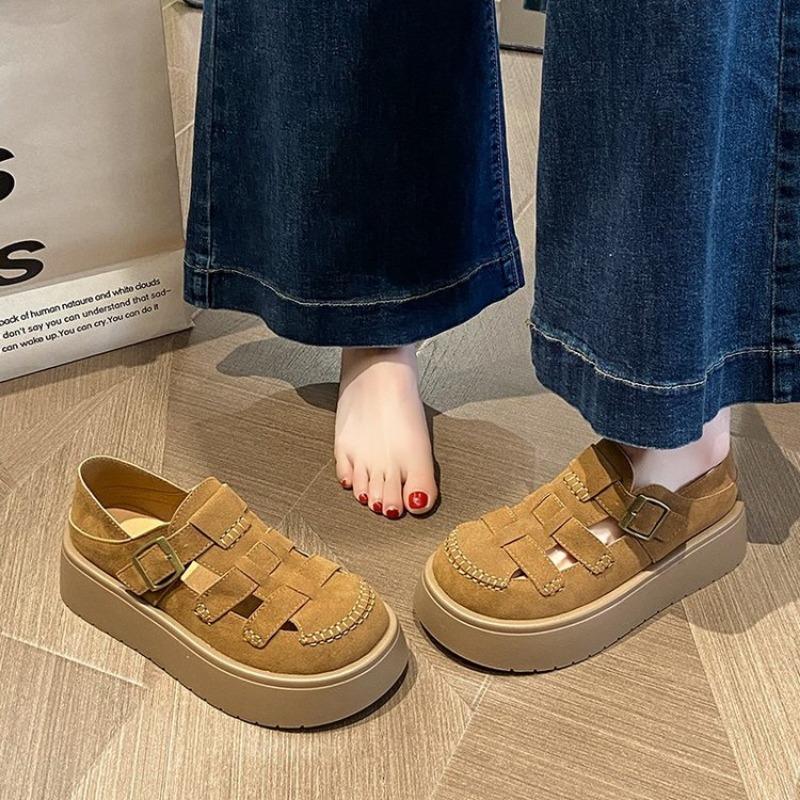 Fashion Hollow Breathable Bun Head Sandals Women's Wear 2025 Summer New Fashion Two Wear Thick Soled Beach Sandals Women's Shoes