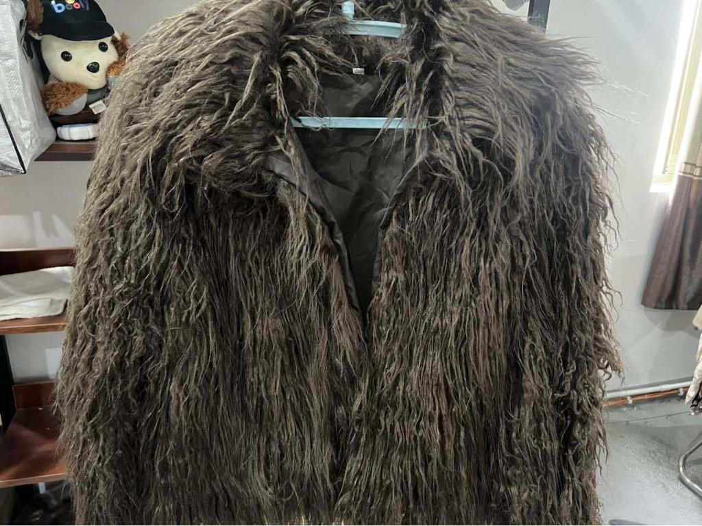 Available Now: 2024 Women's Fashion Solid Color Faux Fur Coat - Warm, Fuzzy, Long Sleeve Winter Outerwear.