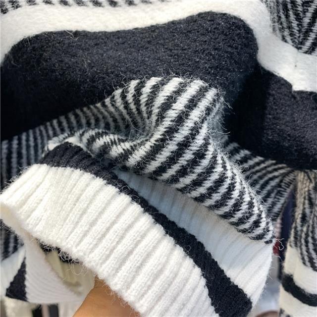 Autumn/Winter Women's Striped Sweater Round Neck Loose Color-block Pullover Sweater Short Sleeve Knitted Tops