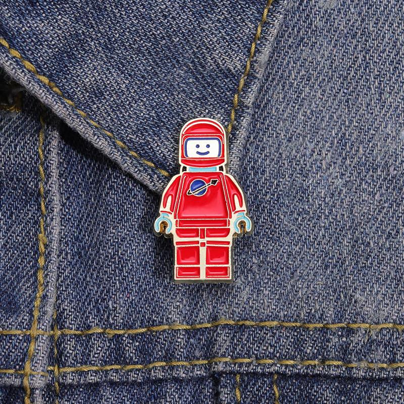 Adorable Red Space Astronaut Cartoon Brooch Alloy Badge For Unique Fashion Style