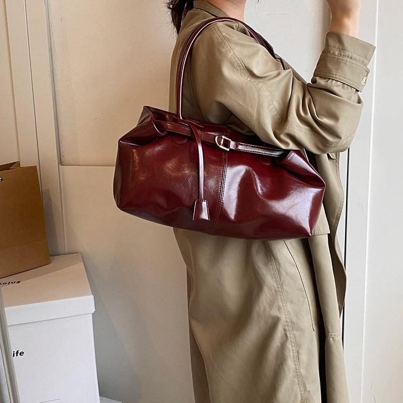 2025 Fashion Haute Retro New Casual Commuter Shoulder Large Capacity Textured Women's Handbag Women's Bag