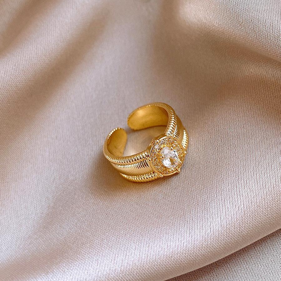 Vintage Palast Blumenring Diamantstil Leichter Luxus Premium Zeigefinger Schmuck