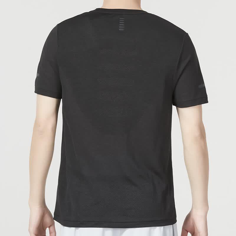 Under Armour Men's Summer Short Sleeve T-Shirt 1375692-001