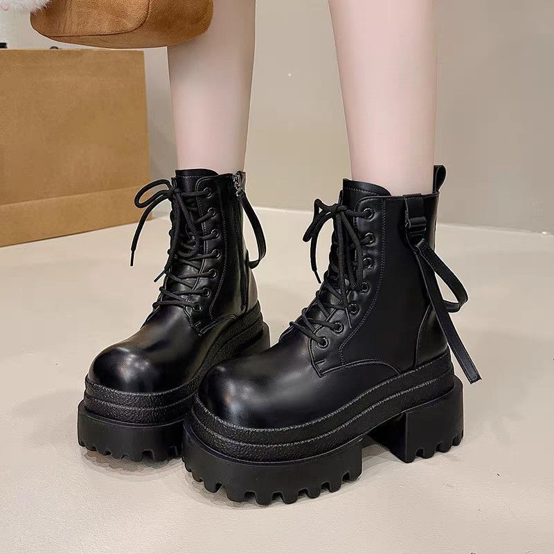 Korean Version of Versatile and Comfortable Women's Platform Short Boots, Small People Increase Their Height, Platform Martin Boots Women's 2025 Aut