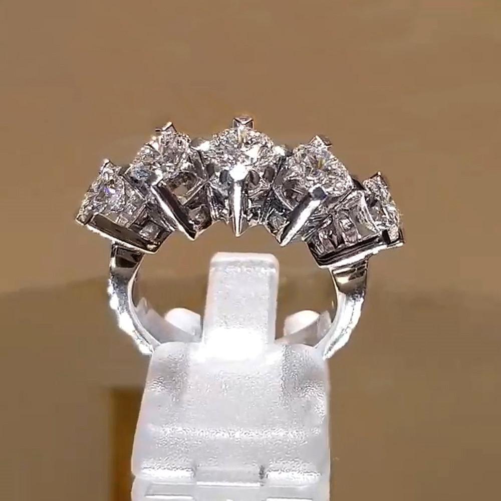 Huitan Simple Stylish Design Women's Rings with 5 AAA CZ Stone Temperament Office Lady's Finger Accessories Statement Zircon