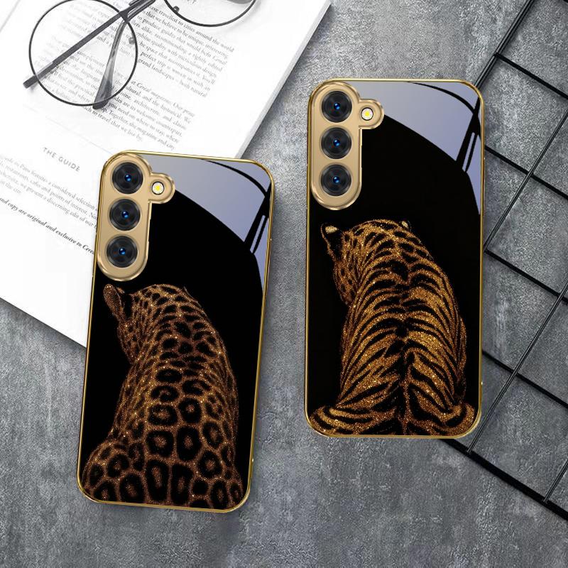 Leopard Background Black For Samsung Galaxy S26 S20 FE S21 S22 S23 Plus S24 Ultra S25Ultra S21+ S22Plus Golden Glass Phone Case