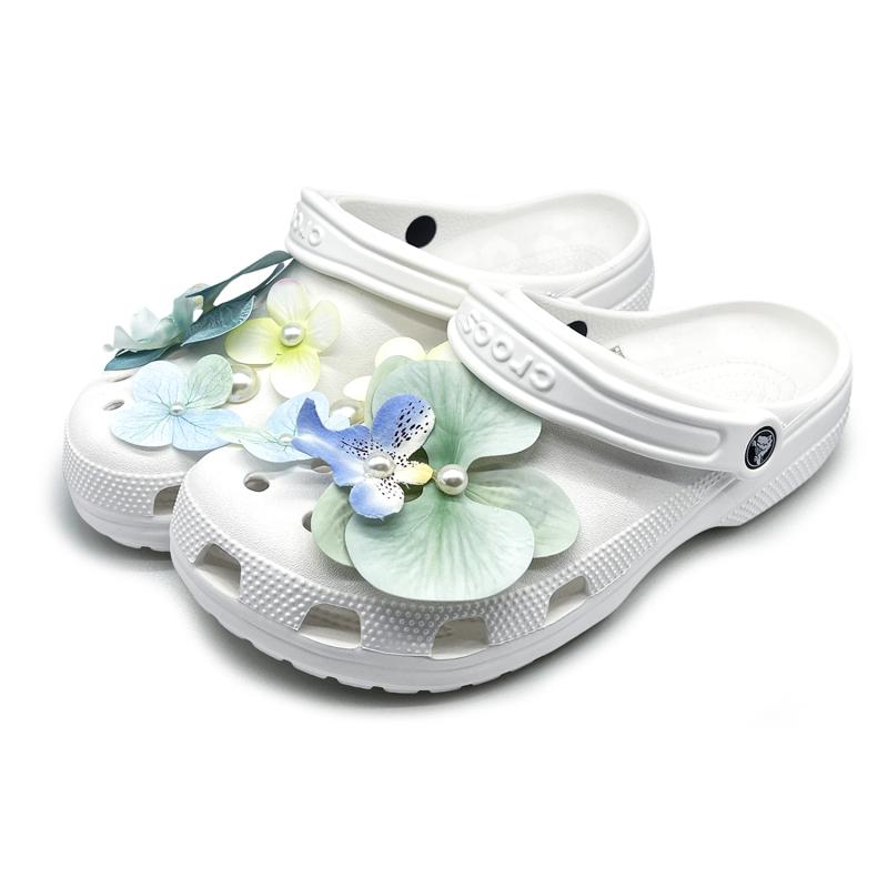 Crocs Classic Clog EIGHT% Jasmine Rain Feminine Elegant Comfortable Hole Shoes Unisex White