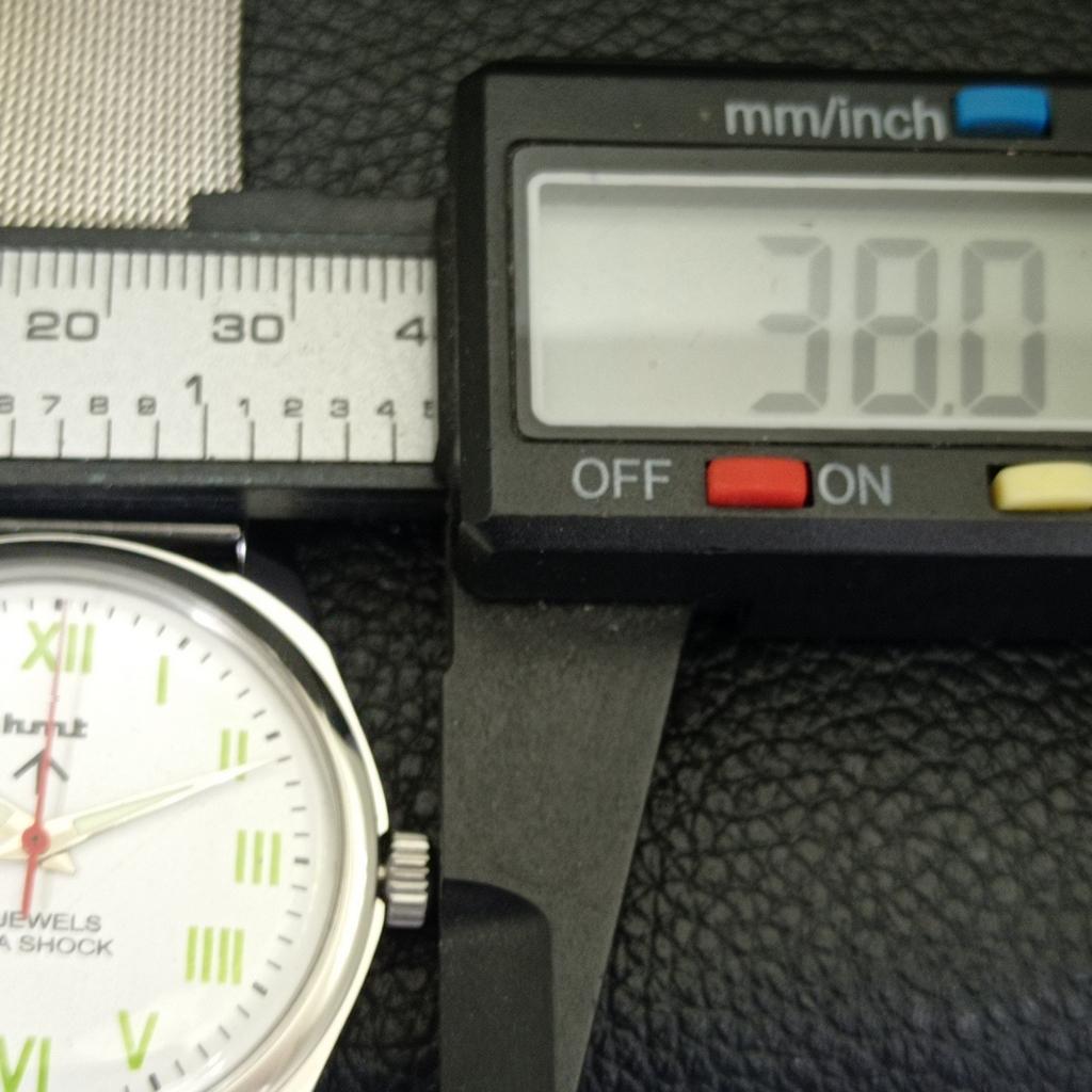 VINTAGE HMT HAND-WINDING INDIAN MENS WHITE COLOR DIAL WATCH a441035-4 HT-a441035