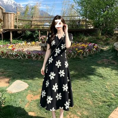 Black Floral Dress for Women's Summer Waist and Thin Temperament V-neck Short-sleeved French Retro Style Medium and Long Dress