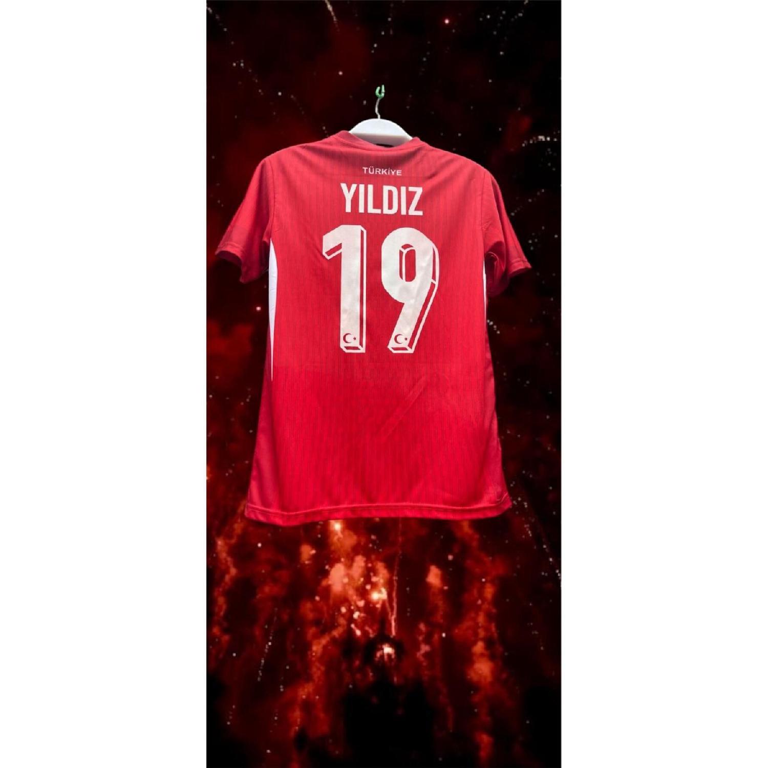 

Trkiye Red Kenann Yldz Jersey S