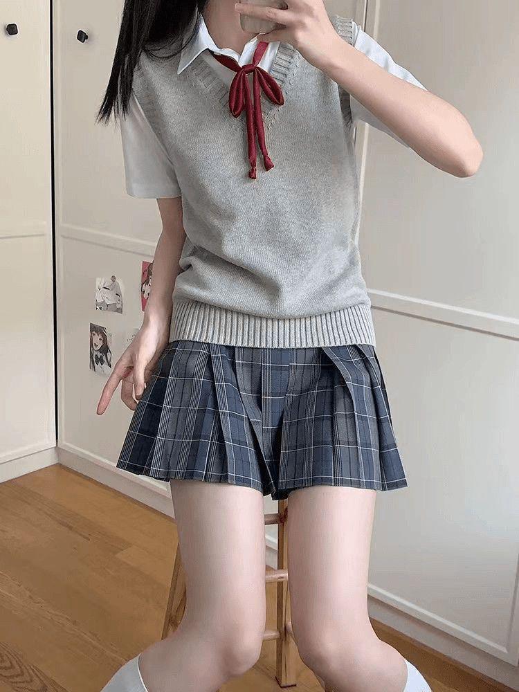 Japanese School-Style Embroidered V-Neck Knitted Vest for Women