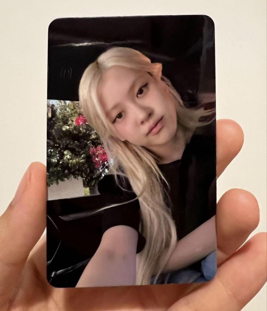[USED] BLACKPINK Rosé Rosie London Pop-Up Exclusive Trading Card B