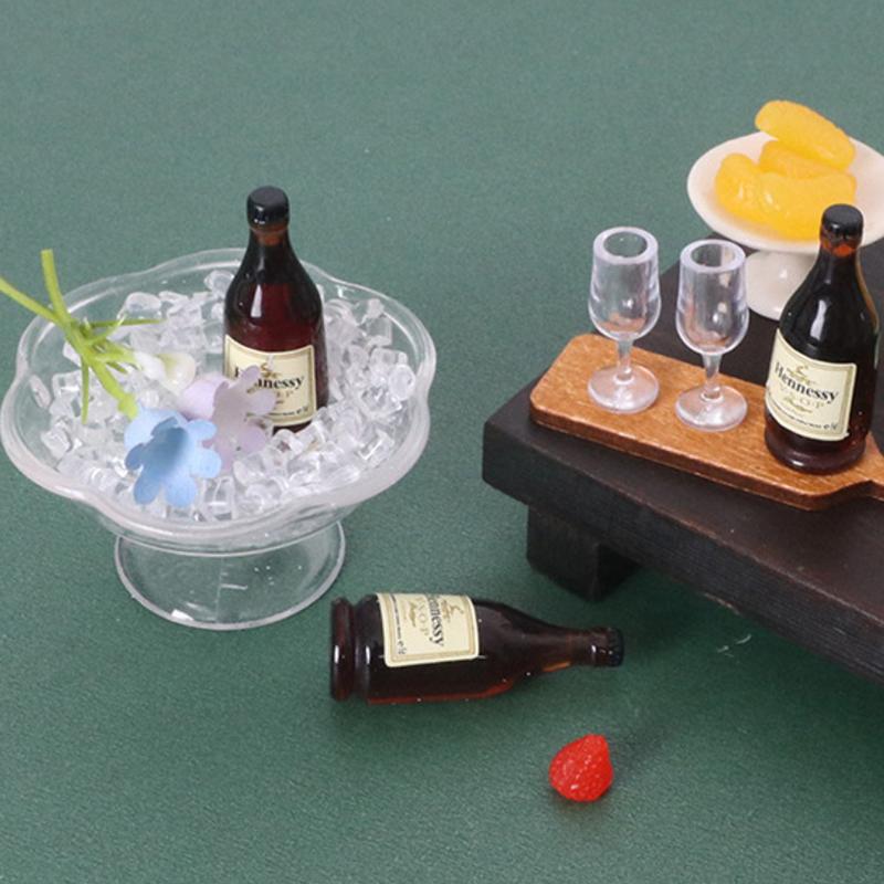 1 Set 1/12 Dollhouse Resin Mini Ice Bottle Kit Simulation Drink Model Toy Miniature Landscape Decoration Diy Accessories